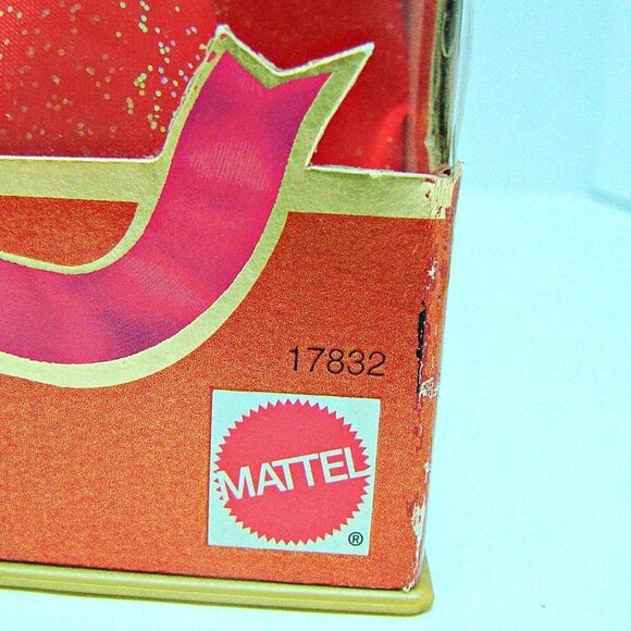 10th Anniversary Happy Holidays 1997 Sp Ed Barbie - Picture 5 of 12